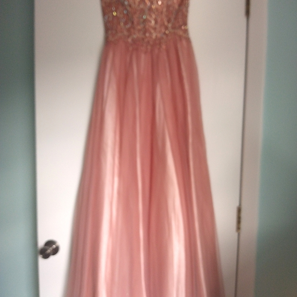 Pink strapless formal dress